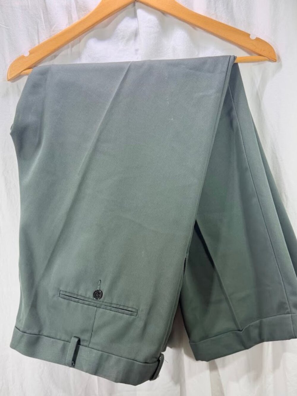 Dockers D3 Classic Fit Pleated Pants